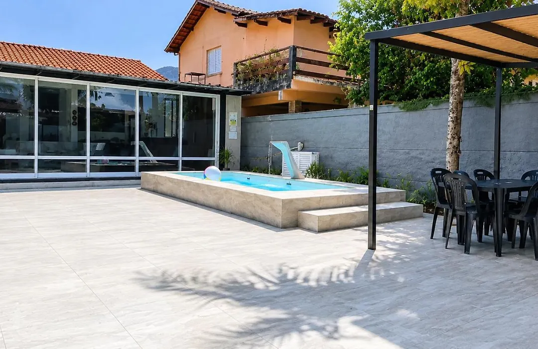 Casa no Litoral , com Piscina Privativa em Ubatuba-1