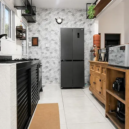Casa no Litoral , com Piscina Privativa em Ubatuba-3